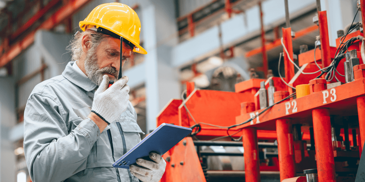 Just In Time intelligence: the new age of working for field engineers